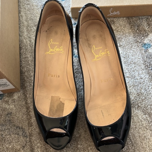 COPY - Christian Louboutin peep toe patent leathe… - Picture 8 of 8